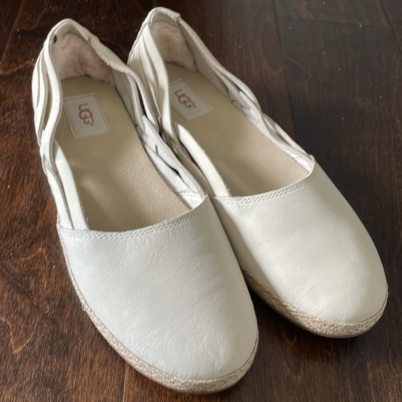 UGG Espadrille Tippie Nubuck Leather Flats Size 10 Effortless Chic Casual Smart - Picture 2 of 11